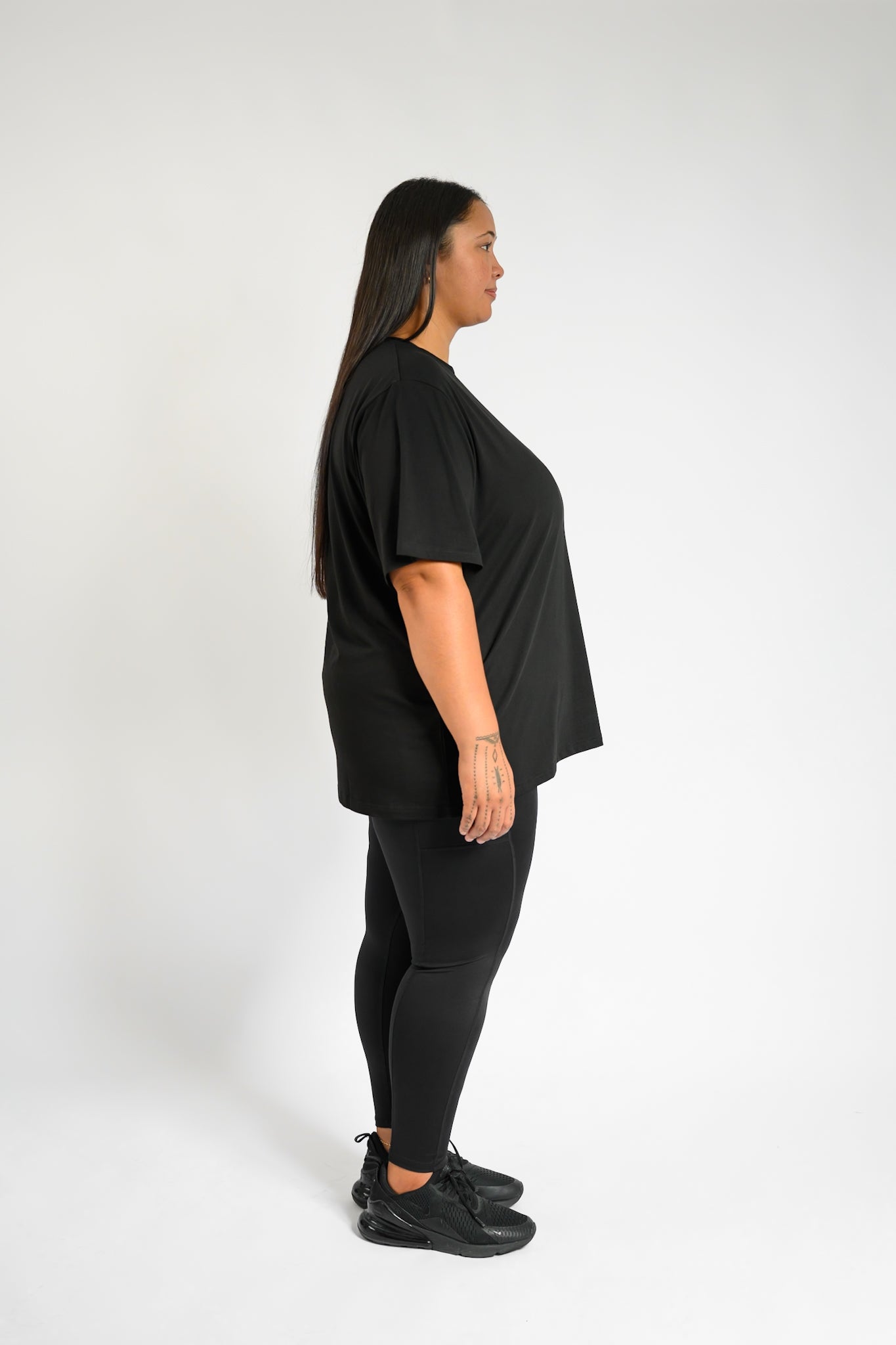 LuxeFit Oversize Tee - Black
