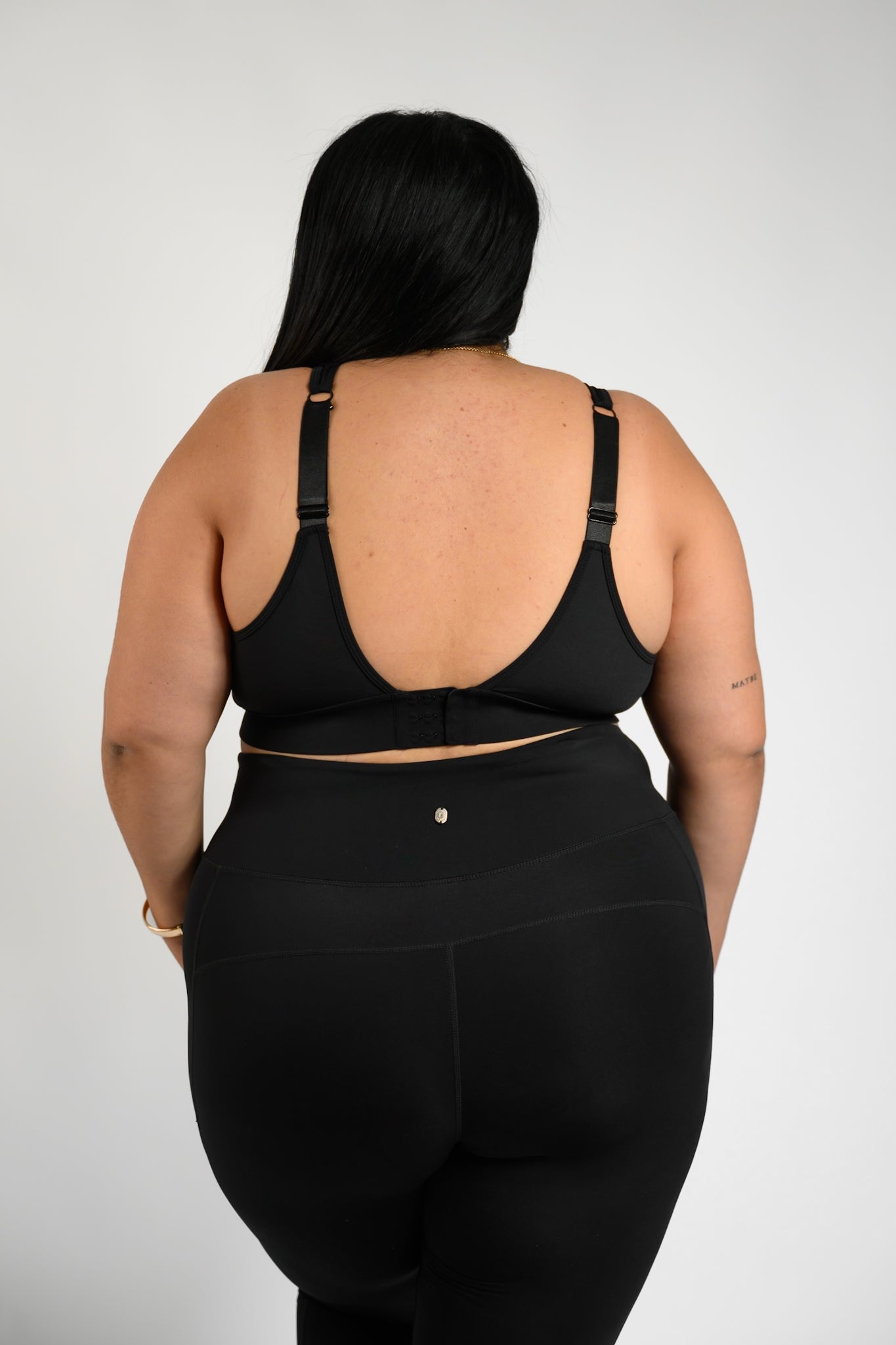 LuxeFit Crop - Black