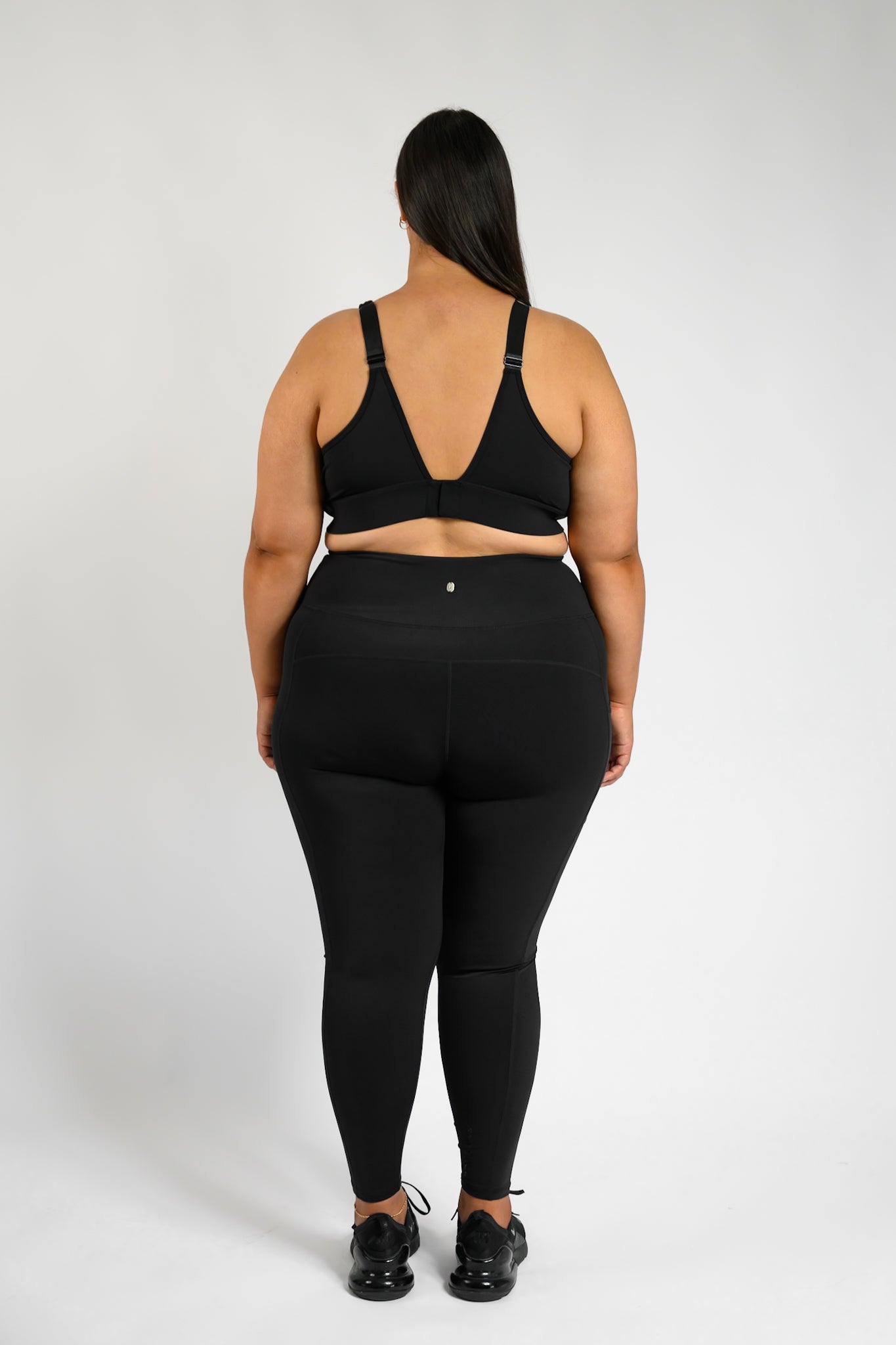 LuxeFit Crop - Black