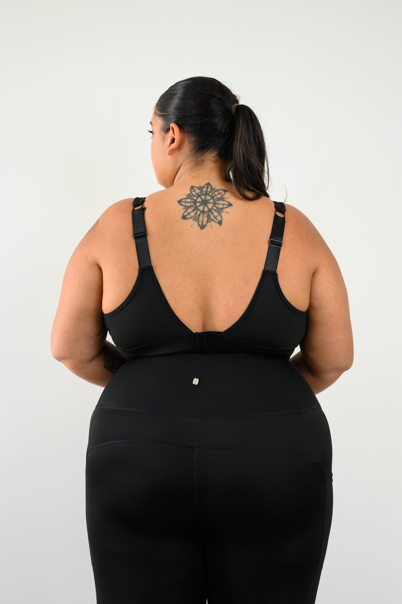 LuxeFit Crop - Black