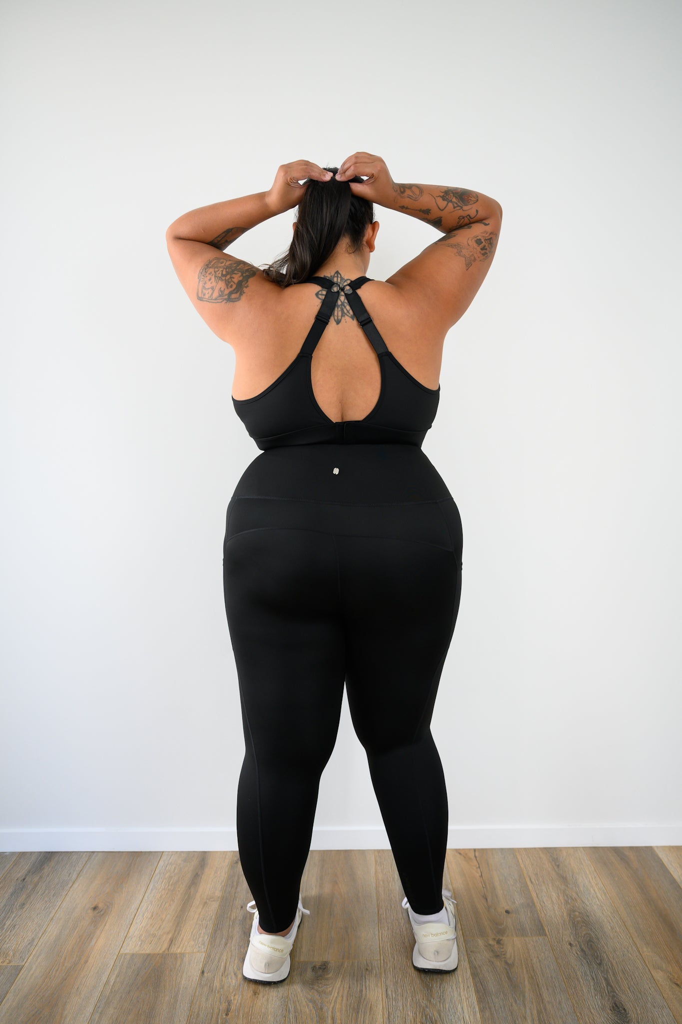 LuxeFit Crop - Black