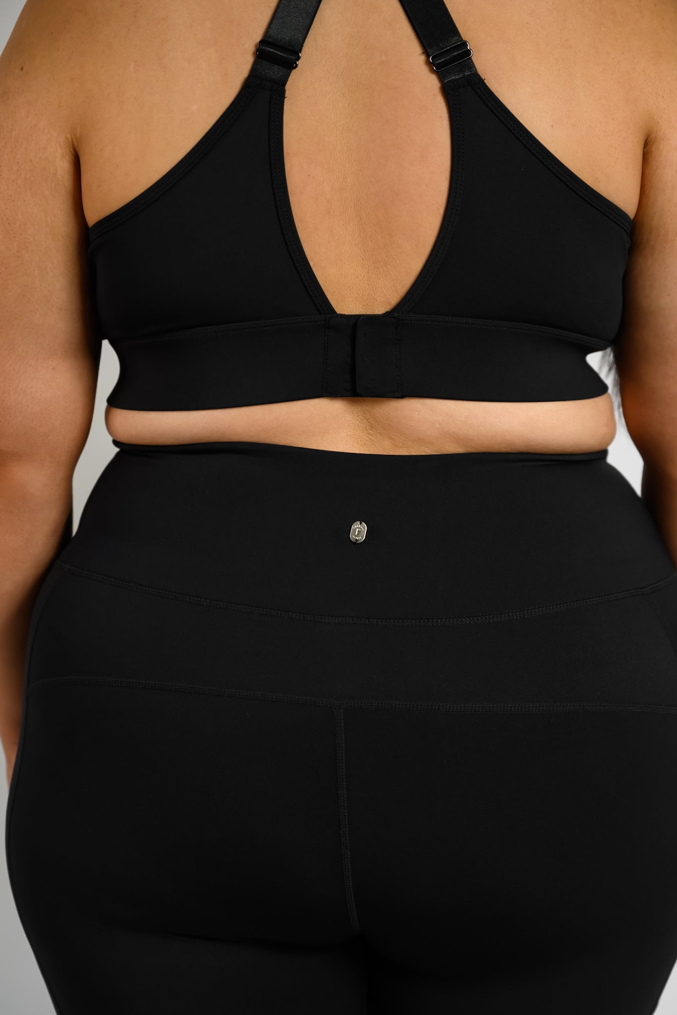 LuxeFit Crop - Black